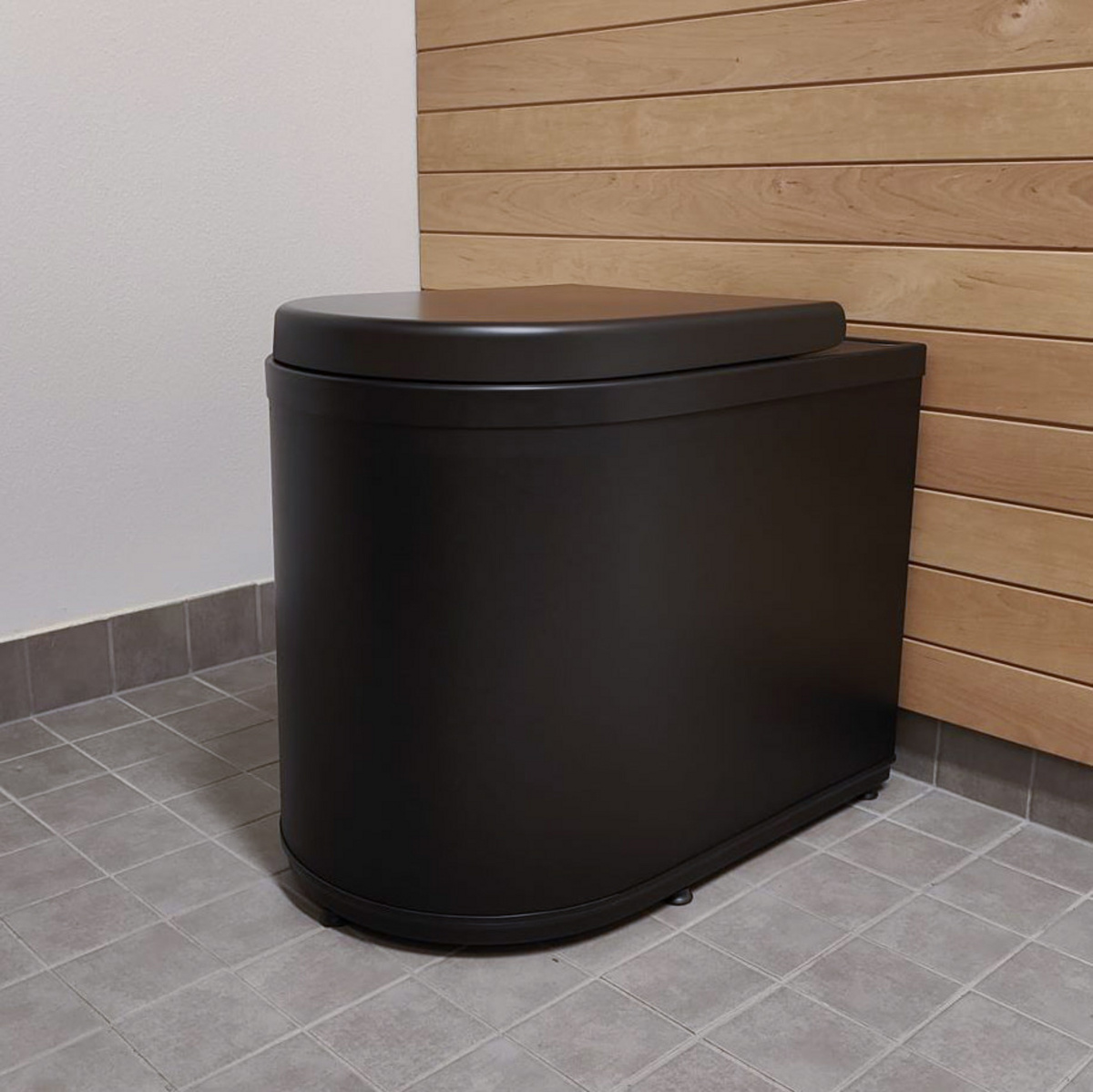 Ekohytte energieffektivt frysetoalett Frost svart