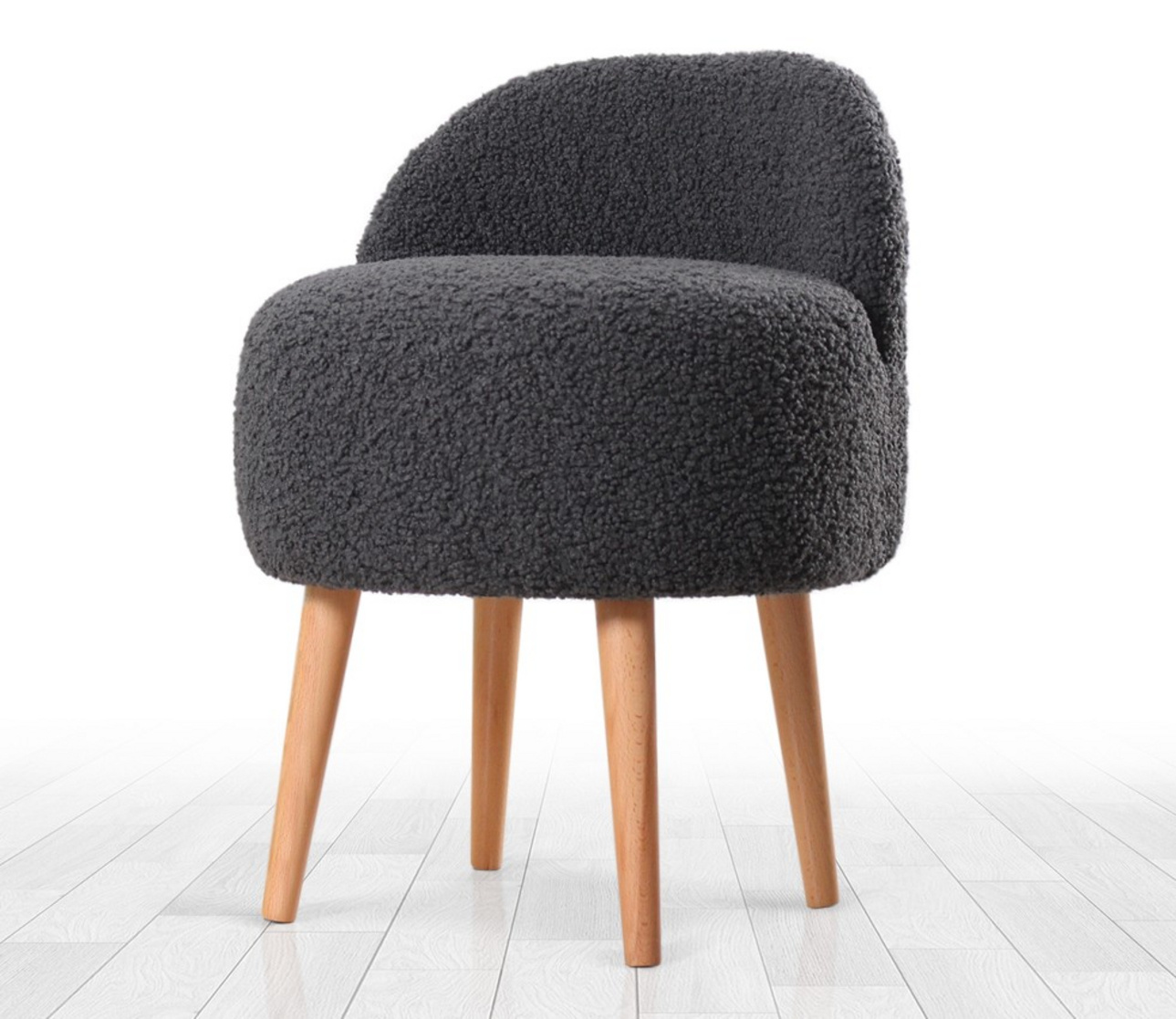 Norda Design stilig mørkegrå puff med treben, 100% fuskepels, ortopedisk skum, 46x64x46 cm | perfekt for moderne innredning