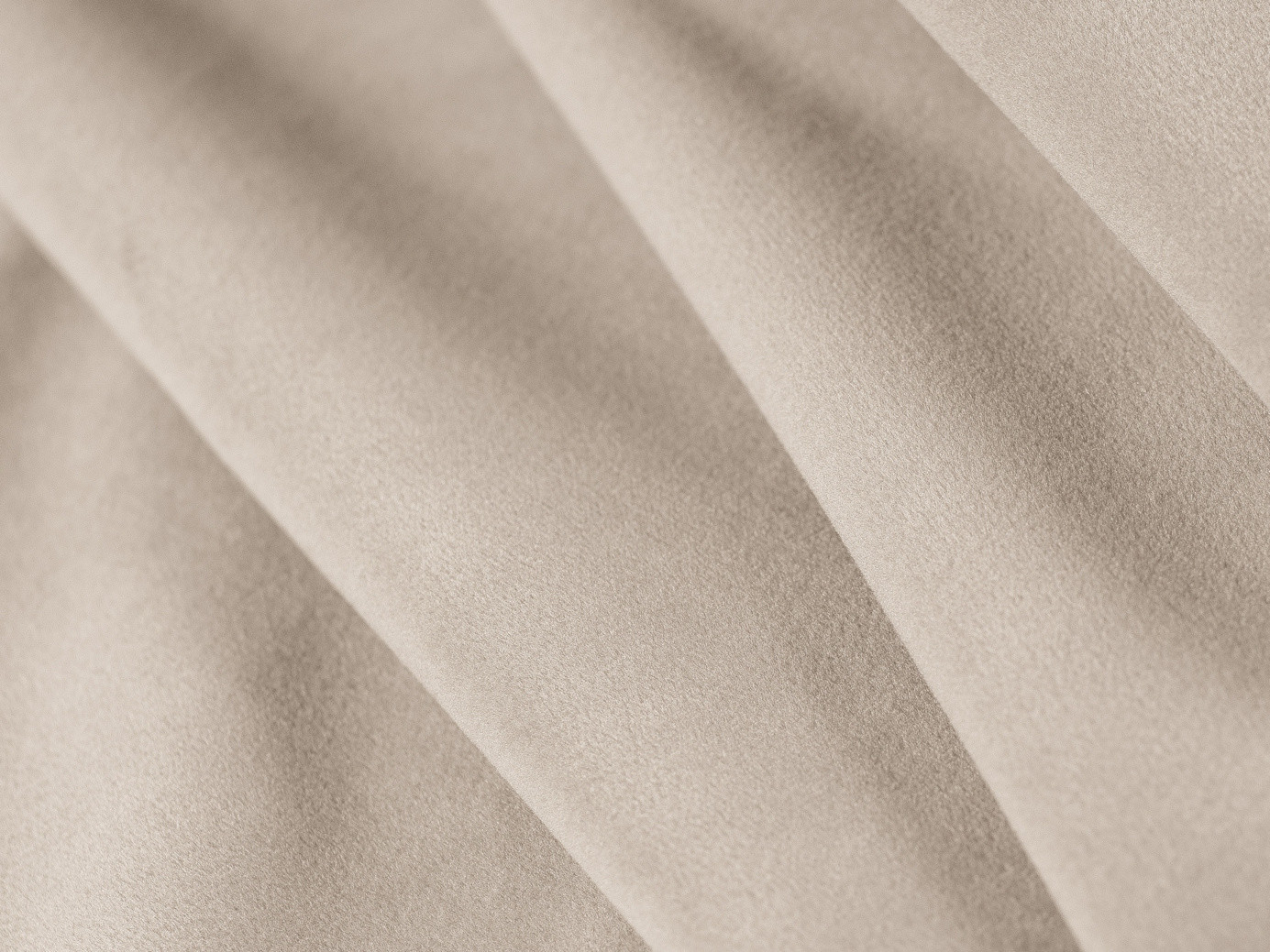 Cosmopolitan Design fløyelssofa, "Gomera", 4-seter, 246 × 93 × 74 cm, Salvador, svarte plastben