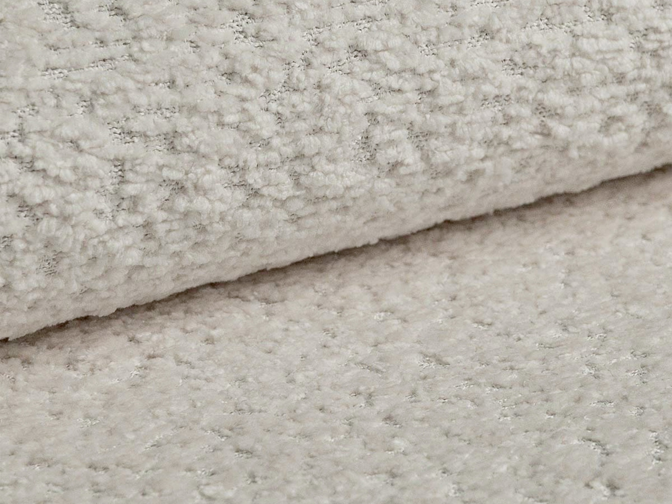 Cosmopolitan Design pute, "Kemi", 45 × 18 × 45 cm, Salvador, CORAL